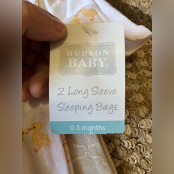 9-pc Minnie Mouse Disney outfit 2 LS Swaddles 2 pacifier, Changing Pad, Mirror - Picture 12 of 16